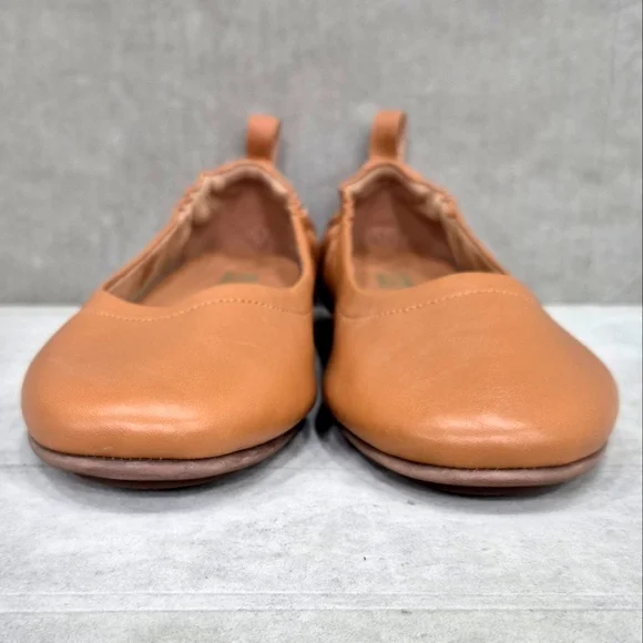 FitFlop Women's Tan Ballet Flats - Picture 4 of 13